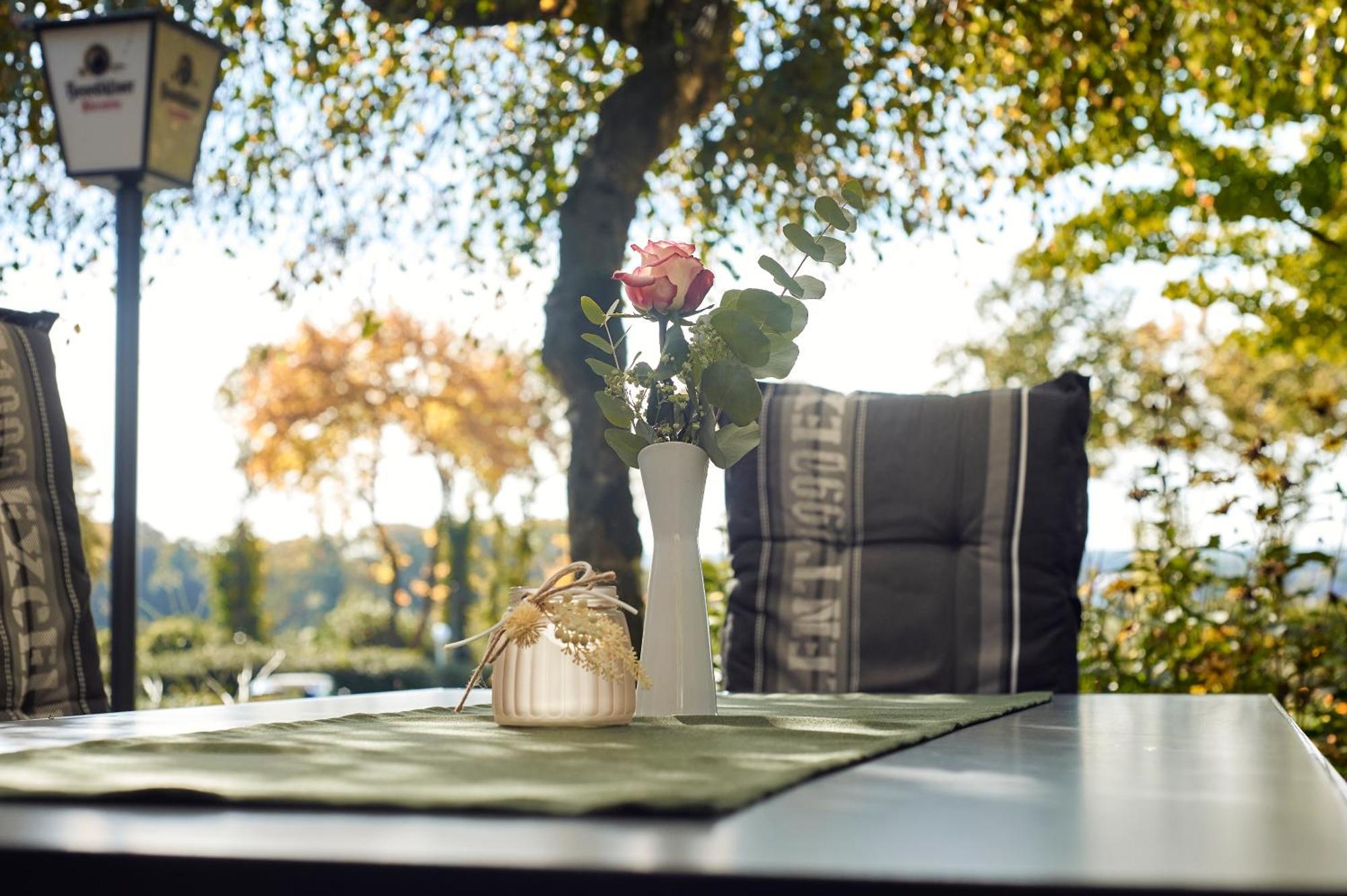 Hotel Restaurant Waldschloesschen Lienen Exterior foto